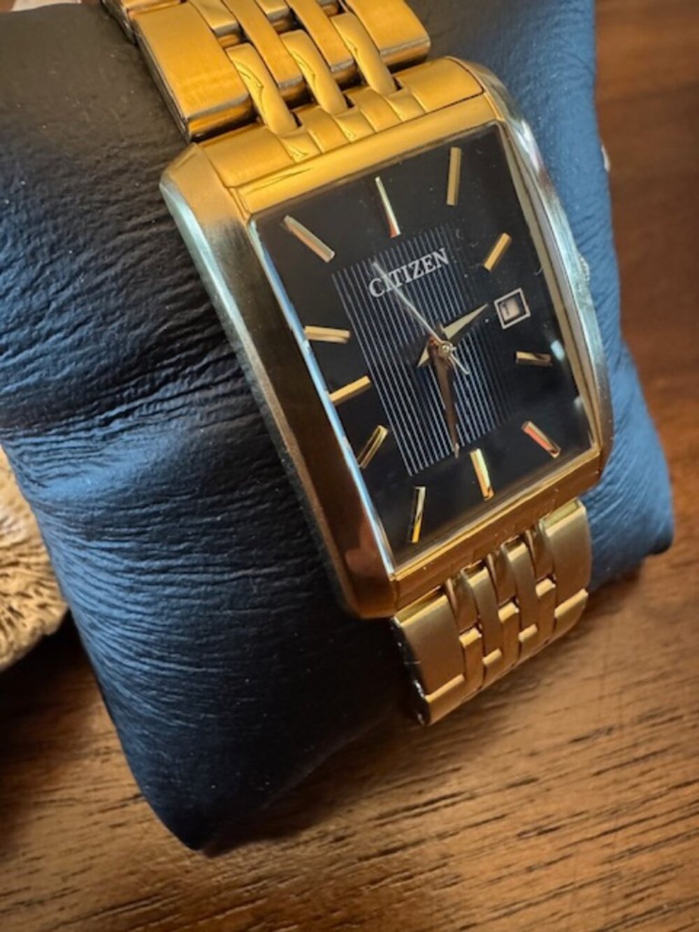 Citizen Men's Eco-Drive G820‑T001688 Gold-Tone /Black Dial - Picture 2 of 9